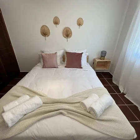 Daire Coast - Da Areia Branca *