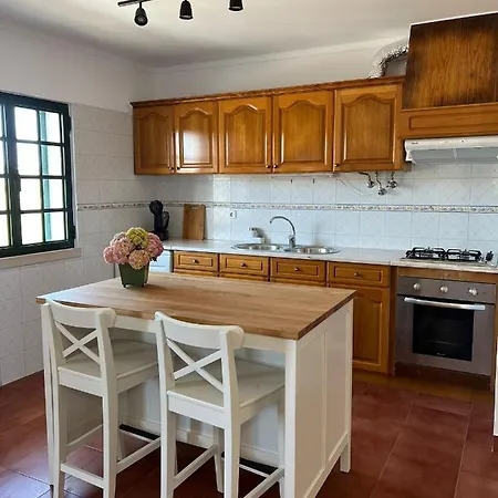 Daire Coast - Da Areia Branca *