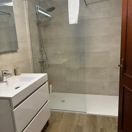 Daire Coast - Da Areia Branca *